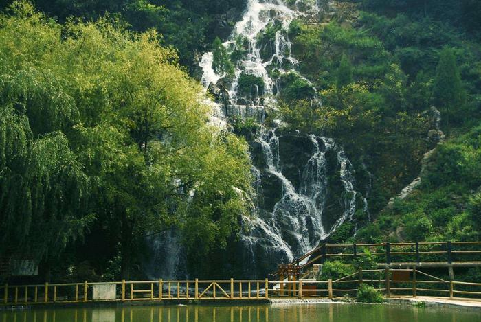 探秘河南大峽谷 一站式生態旅游新地標